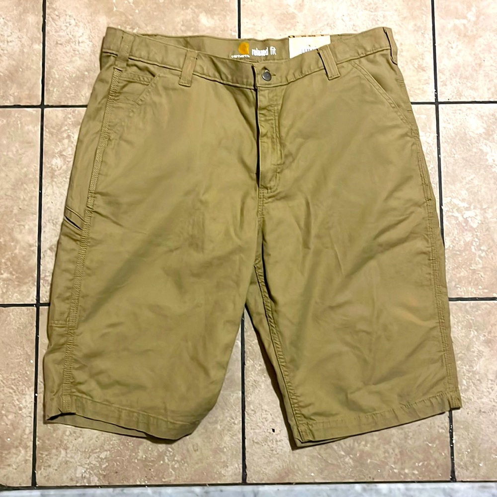 Men’s Carhart Rigby shorts. Tan color | Rugged Flex | Cellphone pocket |